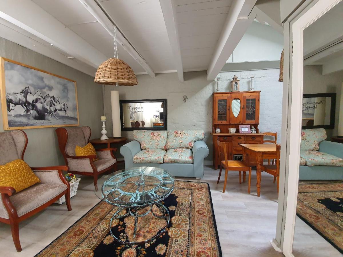 Waterhouse Guest Lodge - Indus Street Pretoria-Noord Eksteriør bilde