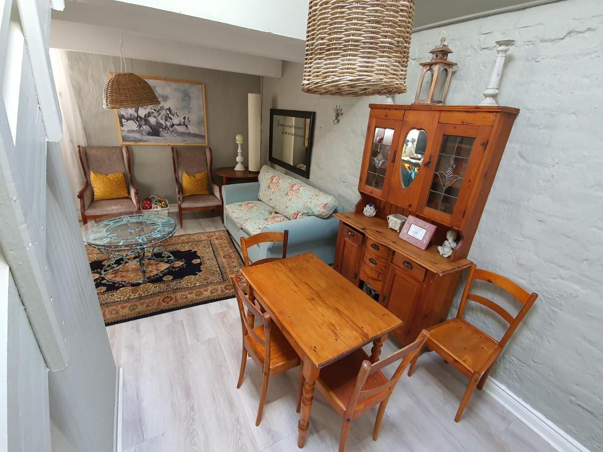 Waterhouse Guest Lodge - Indus Street Pretoria-Noord Eksteriør bilde