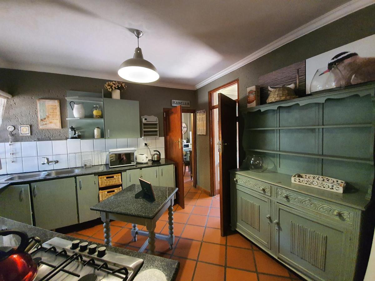 Waterhouse Guest Lodge - Indus Street Pretoria-Noord Eksteriør bilde