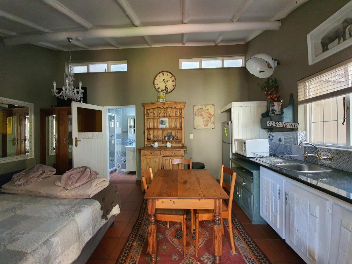 Waterhouse Guest Lodge - Indus Street Pretoria-Noord Eksteriør bilde