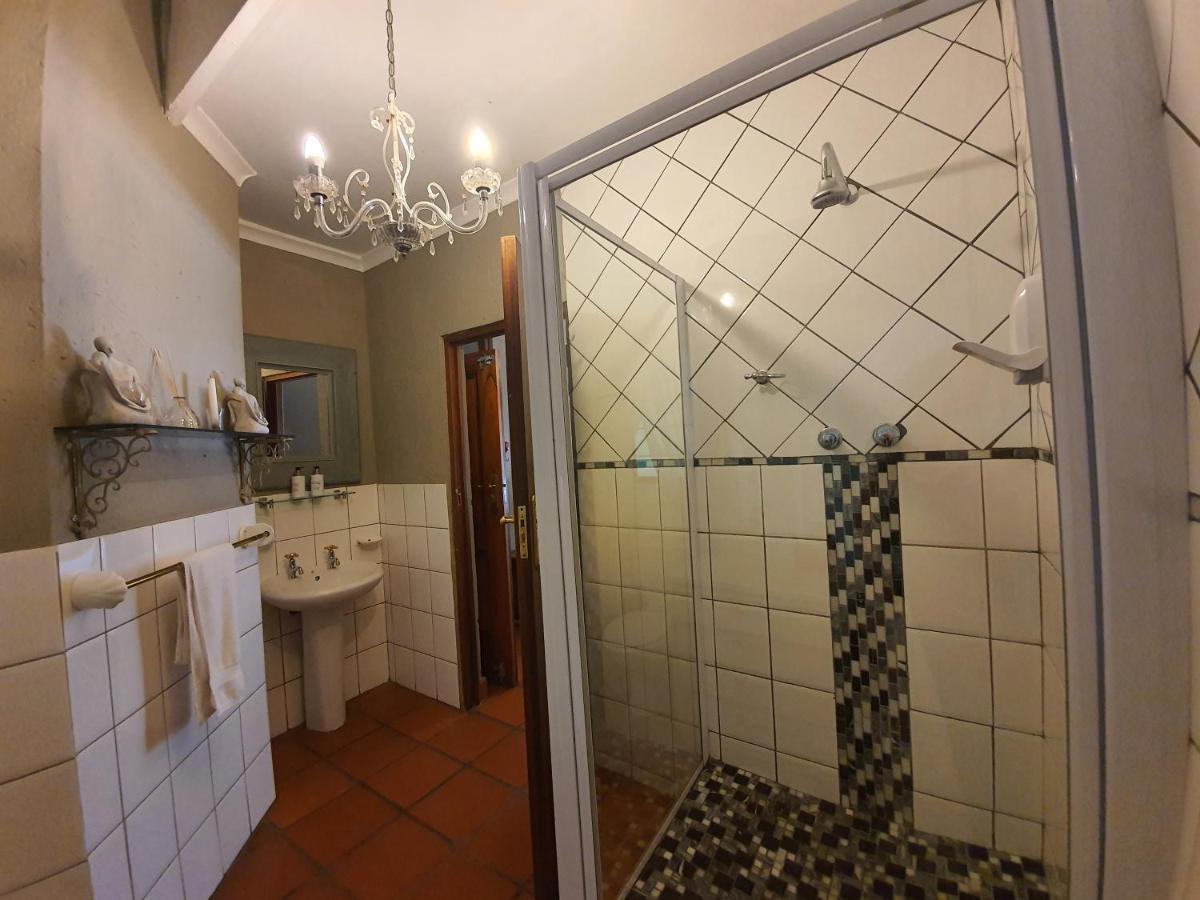 Waterhouse Guest Lodge - Indus Street Pretoria-Noord Eksteriør bilde