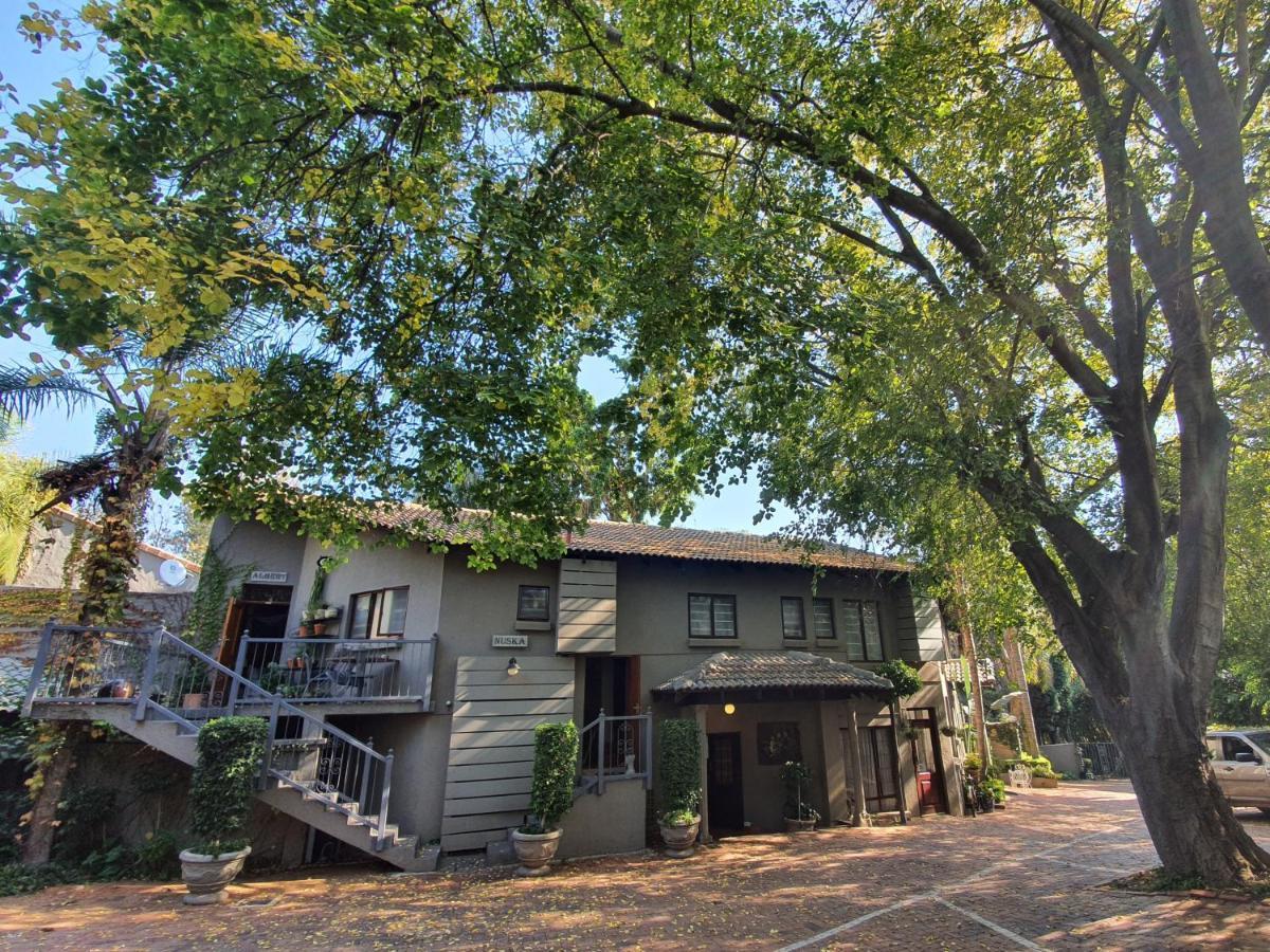 Waterhouse Guest Lodge - Indus Street Pretoria-Noord Eksteriør bilde